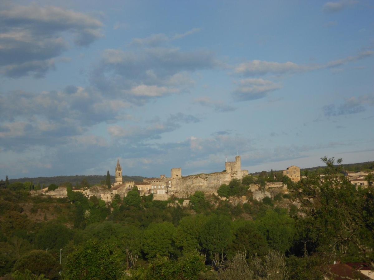 Le Chateau Saint Martin Luaran gambar